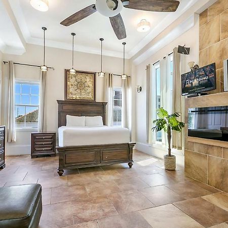 Spacious 4BR Condo on Carondelet Near All Hot Spo Nueva Orleans Exterior foto