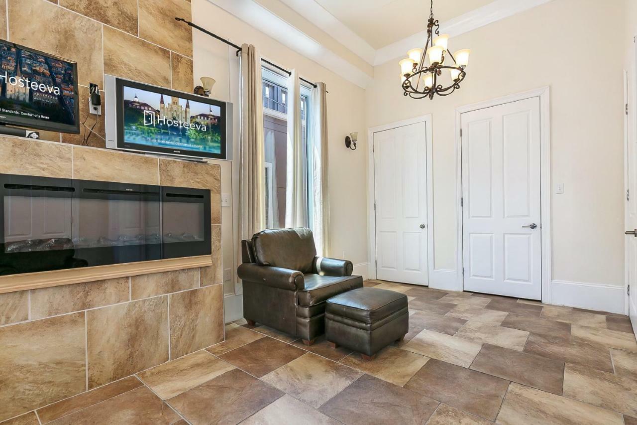 Spacious 4BR Condo on Carondelet Near All Hot Spo Nueva Orleans Exterior foto